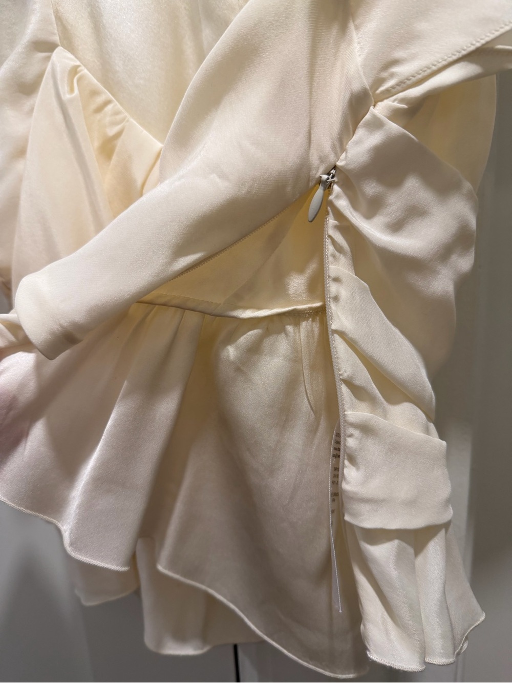 Frame Ivory Ruffle Flutter Sleeve V Neck Blouse - Picture 6 of 8
